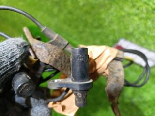 Датчик abs задний TOYOTA NOAH ZRR75 8954528200 5 ракурс