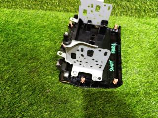 Консоль магнитофона SUZUKI SWIFT ZD83S 5 ракурс Консоль магнитофона SUZUKI SWIFT ZD83S 5 ракурс