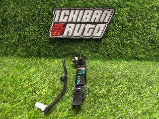 Ручка двери передняя правая EK WAGON B11W