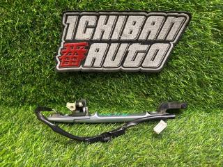 Ручка двери передняя правая EK WAGON B11W