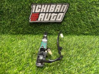 Ручка двери передняя правая EK WAGON B11W