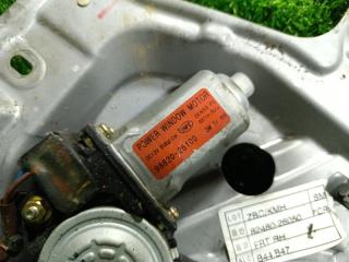 Стеклоподъемник правый передний HYUNDAI SANTA FE SM D4EA 8240626000 5 ракурс