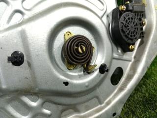 Стеклоподъемник левый передний HYUNDAI TUCSON JM D4EA 824052E000 5 ракурс