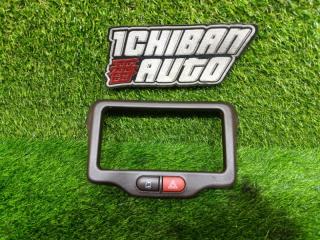 Запчасть консоль магнитофона TOYOTA PORTE