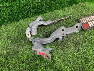 Петля капота CHEVROLET ORLANDO J309 Z20D1 95142830 2 ракурс Петля капота CHEVROLET ORLANDO J309 Z20D1 95142830 2 ракурс