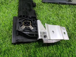 Планка радиатора BMW 3-SERIES F30 N47D20C 17117600536 2 ракурс
