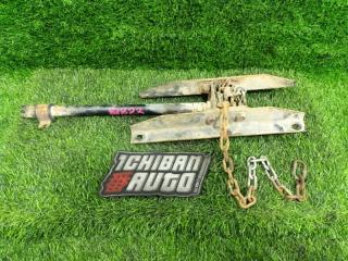 Крепеж запаски HYUNDAI PORTER KR 628104B010 1 ракурс Крепеж запаски HYUNDAI PORTER KR 628104B010 1 ракурс