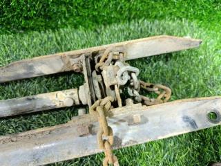Крепеж запаски HYUNDAI PORTER KR 628104B010 2 ракурс Крепеж запаски HYUNDAI PORTER KR 628104B010 2 ракурс