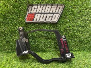 Крепление переднее левое BMW 5-SERIES 2004 контрактная Крепление переднее левое BMW 5-SERIES 2004