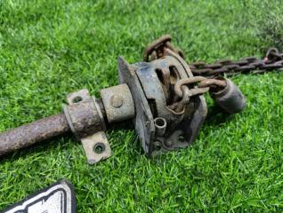 Крепеж запаски KIA BONGO PU J3 628004E010 3 ракурс