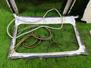 Люк TOYOTA VITZ SCP10 63306-52010-B0 3 ракурс