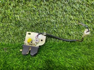 Замок крышки багажника CAPELLA GF8P