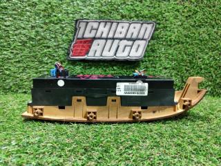 Блок упр. стеклоподьемниками левый передний KIA CARNIVAL VQ J3 93570-4D320VV 3 ракурс