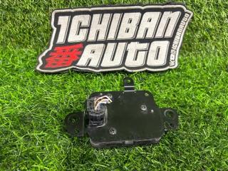 Радар-детектор передний TOYOTA COROLLA ZWE215 2ZR-FXE 88210-12060 3 ракурс Радар-детектор передний TOYOTA COROLLA ZWE215 2ZR-FXE 88210-12060 3 ракурс