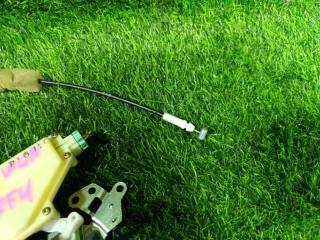 Замок багажника задний HONDA STEPWGN RF4 74801S7SN01 3 ракурс
