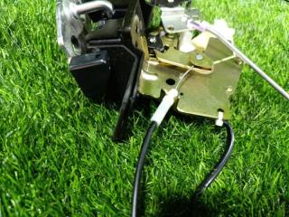 Замок багажника задний HONDA STEPWGN RF4 74801S7SN01 5 ракурс