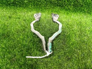 Петля капота SUZUKI SPACIA MK32S 5742081M00 2 ракурс Петля капота SUZUKI SPACIA MK32S 5742081M00 2 ракурс