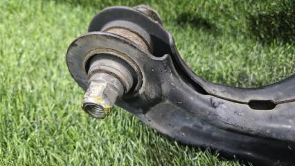 Рычаг правый задний HONDA STEPWGN RF3 52355S7SJ00 2 ракурс