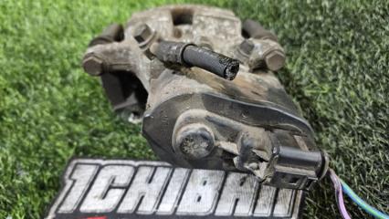 Суппорт левый задний VOLVO V60 FB416 B4164T 36001375 3 ракурс