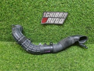 Воздухозаборник SUZUKI SWIFT ZC33S K14C 1376867R00 1 ракурс