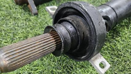 Кардан задний BMW 5-SERIES F10 N52B30A 26107563126 2 ракурс