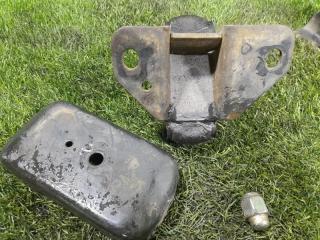 Подушка двигателя HYUNDAI GRAND STAREX TQ D4CB 218124H050 3 ракурс Подушка двигателя HYUNDAI GRAND STAREX TQ D4CB 218124H050 3 ракурс