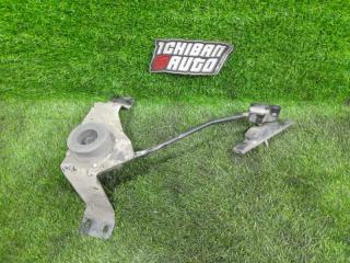 Крепеж запаски HYUNDAI GRAND STAREX TQ D4CB 628004H000 1 ракурс Крепеж запаски HYUNDAI GRAND STAREX TQ D4CB 628004H000 1 ракурс