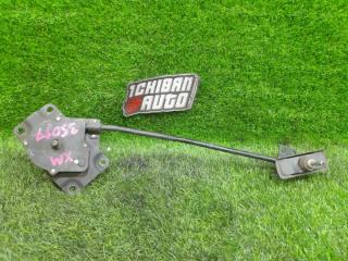 Крепеж запаски KIA SORENTO 2009 контрактная Крепеж запаски KIA SORENTO 2009