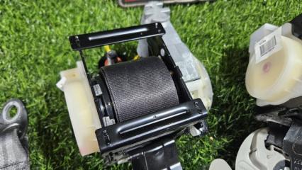 Ремень безопасности передний KIA FORTE TD G4FD 888201M000 2 ракурс