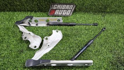 Запчасть Петля капота  передний AUDI A6 4G8823301E Контрактный Год: 2015  Кросс: 4G8823302E