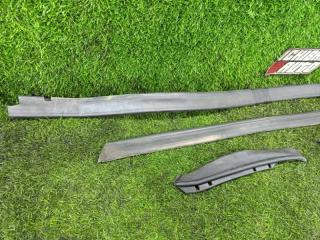 Уплотнительная резинка капота передняя BMW 2-Series Active Tourer F45 B47C20A 51767300515 2 ракурс Уплотнительная резинка капота передняя BMW 2-Series Active Tourer F45 B47C20A 51767300515 2 ракурс