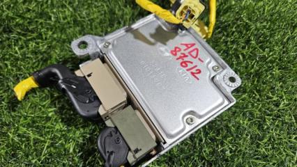 Блок управления airbag HYUNDAI AVANTE AD G4FD 95910F2800 3 ракурс