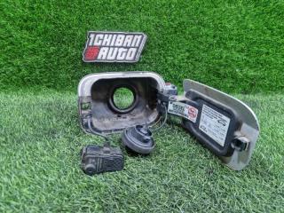 Лючок бензобака задний VOLKSWAGEN PASSAT 362 CFFB 561809857E 2 ракурс