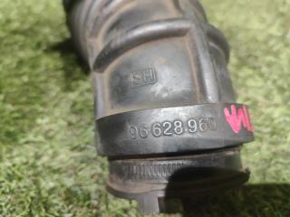 Патрубок воздушн.фильтра CHEVROLET CAPTIVA C100 Z20S 96628960 5 ракурс