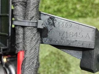 Блок предохранителей AUDI A6 4G2 CNHA 4G0971845A 4 ракурс