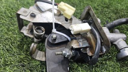 Педаль сцепления HYUNDAI GRAND STAREX TQ D4CB7297451 328024H150 3 ракурс