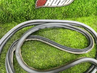 Уплотнительная резинка багажника задняя HYUNDAI VELOSTER FS G4FJ 821102V000 4 ракурс