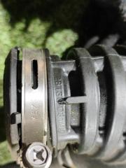 Патрубок интеркулера HYUNDAI TUCSON TL D4FD 28130D3100 5 ракурс