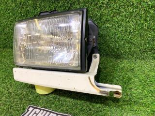 Фара правая передняя ISUZU BIGHORN UBS69GW 8971659300 4 ракурс Фара правая передняя ISUZU BIGHORN UBS69GW 8971659300 4 ракурс