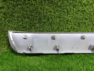 Накладка 5-й двери NISSAN CUBE BZ11 908103U001 2 ракурс