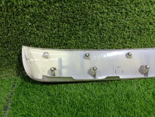 Накладка 5-й двери NISSAN CUBE BZ11 908103U001 2 ракурс