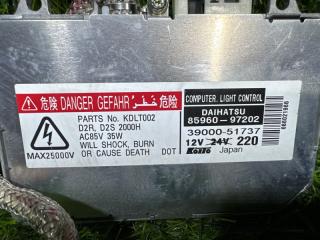 Блок ксенона DAIHATSU MOVE L150S 85960-97202 2 ракурс Блок ксенона DAIHATSU MOVE L150S 85960-97202 2 ракурс