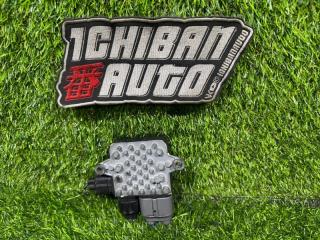 Блок управления вентилятором охлаждения MITSUBISHI DION CR6W 4G94 21493C760B 2 ракурс
