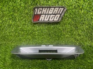 Накладка 5-й двери MITSUBISHI DION CR6W MR971115 3 ракурс