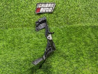 Крепление бампера переднее левое IMPREZA GP7