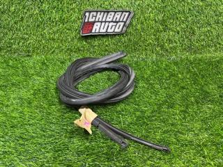 Молдинг на крышу TOYOTA RAUM NCZ20 75551-46010 2 ракурс