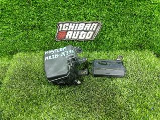 Блок предохранителей под капот SUZUKI HUSTLER MR31S R06A 1 ракурс