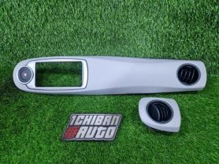 Консоль магнитофона TOYOTA VITZ NCP135 55470-52060 2 ракурс