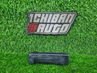 Фото запчасти ручка двери задняя левая NISSAN CARAVAN контрактная запчасть Запчасть ручка двери задняя левая NISSAN CARAVAN