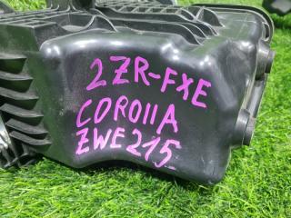 Корпус воздушного фильтра TOYOTA COROLLA ZWE215 2ZR-FXE 17700-37410 3 ракурс Корпус воздушного фильтра TOYOTA COROLLA ZWE215 2ZR-FXE 17700-37410 3 ракурс